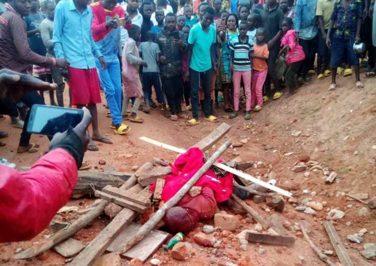 Nord Kivu Un Homme Br L Vif En Ville De Butembo Dans Une Justice